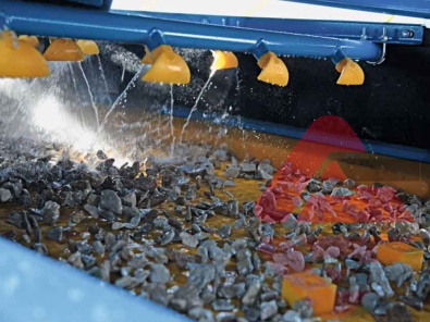 Polyurethane Screen with spray nozle